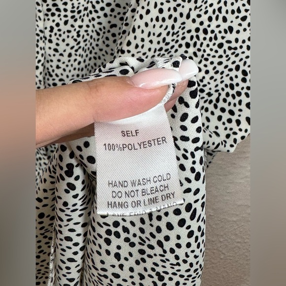 Easel Leopard Animal Print Button Down Front Oversized Shirt Women’s Size Large - Picture 8 of 13